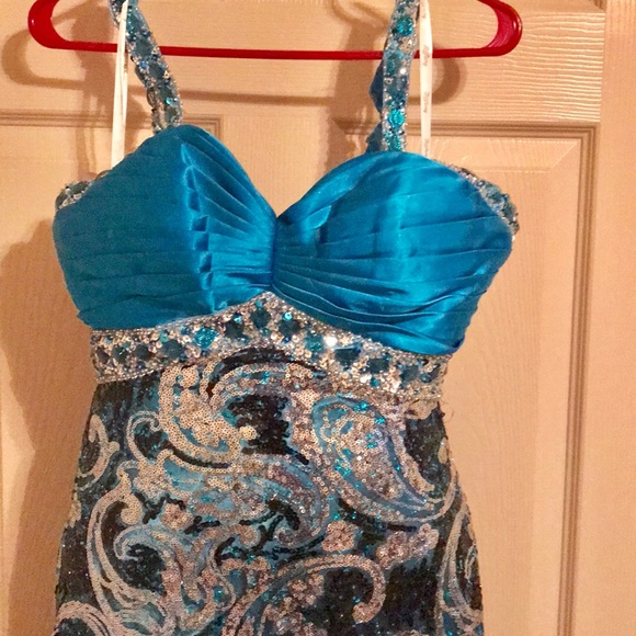 Tiffany Designs Prom Dress - Picture 4 of 12